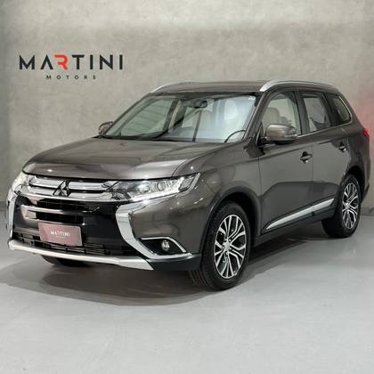 MITSUBISHI OUTLANDER 2.2 4X4 16V DIESEL 4P AUTOMÁTICO
